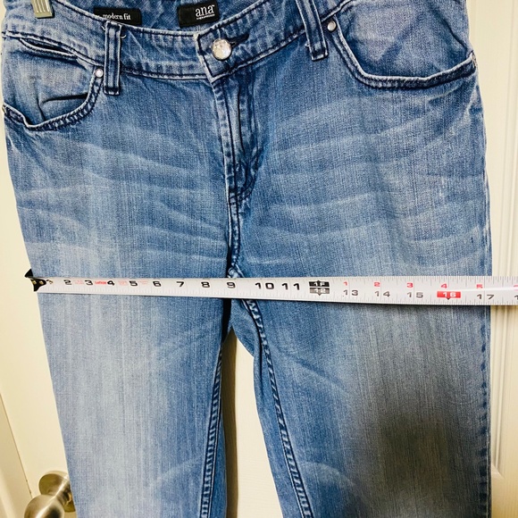 Women's a.n.a. Straight Leg Jeans - Modern Fit Size 12 - Picture 8 of 10